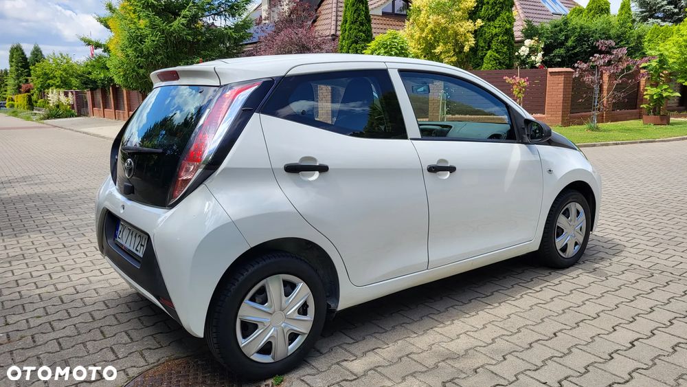 Toyota Aygo x - 9