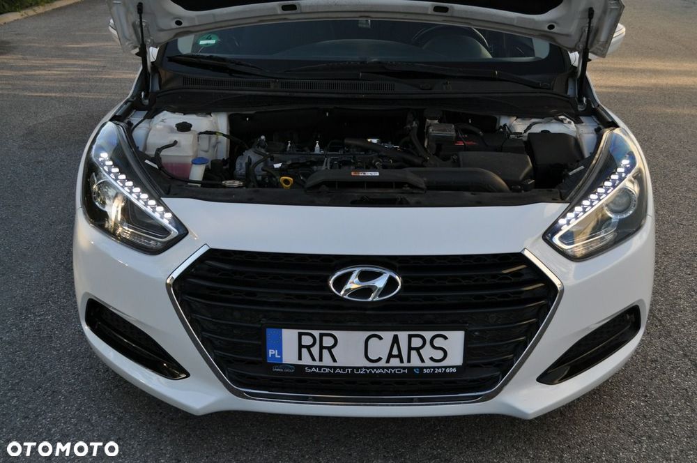 Hyundai i40 Kombi blue 1.6 Classic - 33