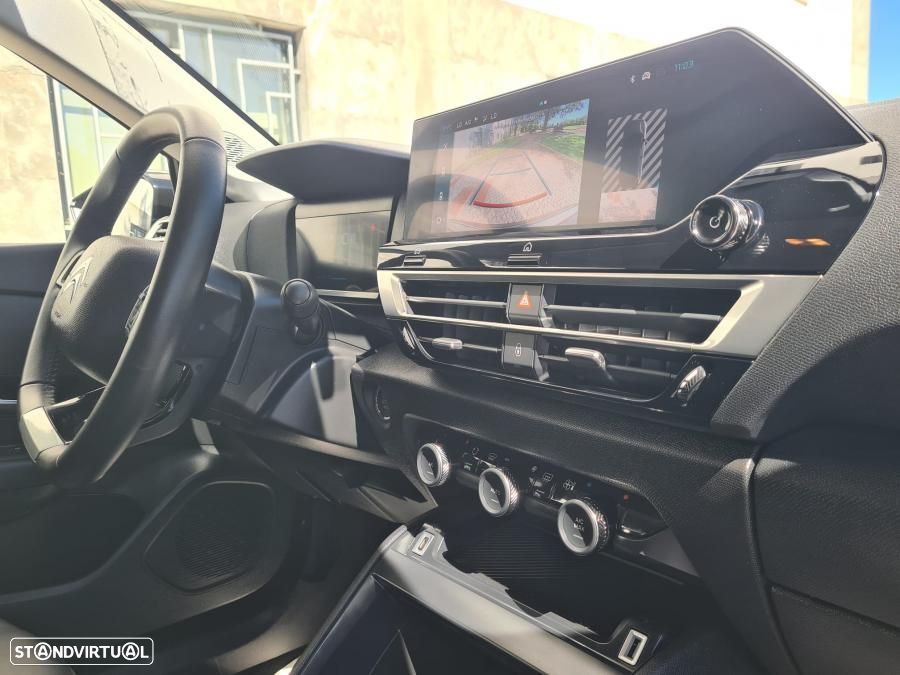 Citroën e-C4 50 kWh Plus — fotografia 12