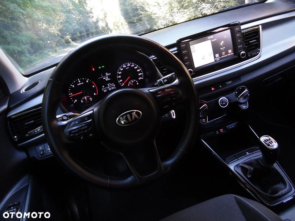 Kia Rio - 28
