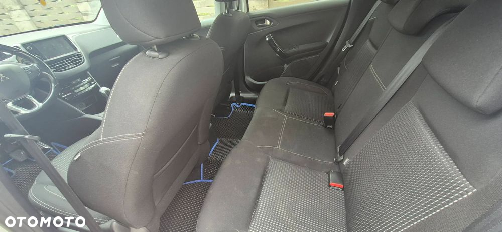 Peugeot 208 Blue-HDi 100 Stop&Start Allure - 15