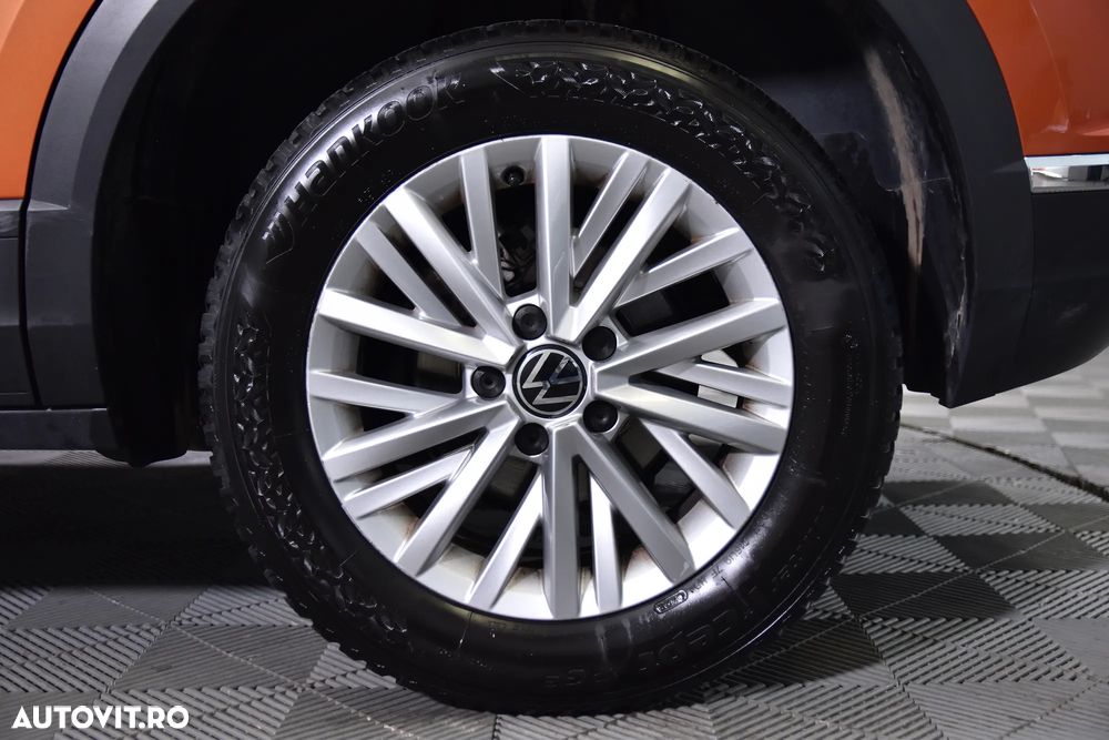 Volkswagen T-Roc - 14