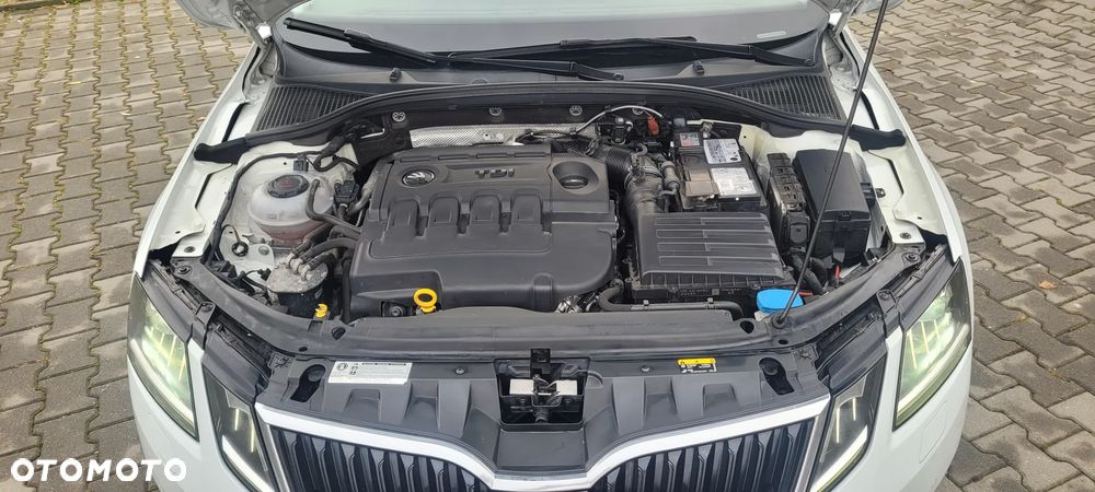 Skoda Octavia 2.0 TDI Style - 8