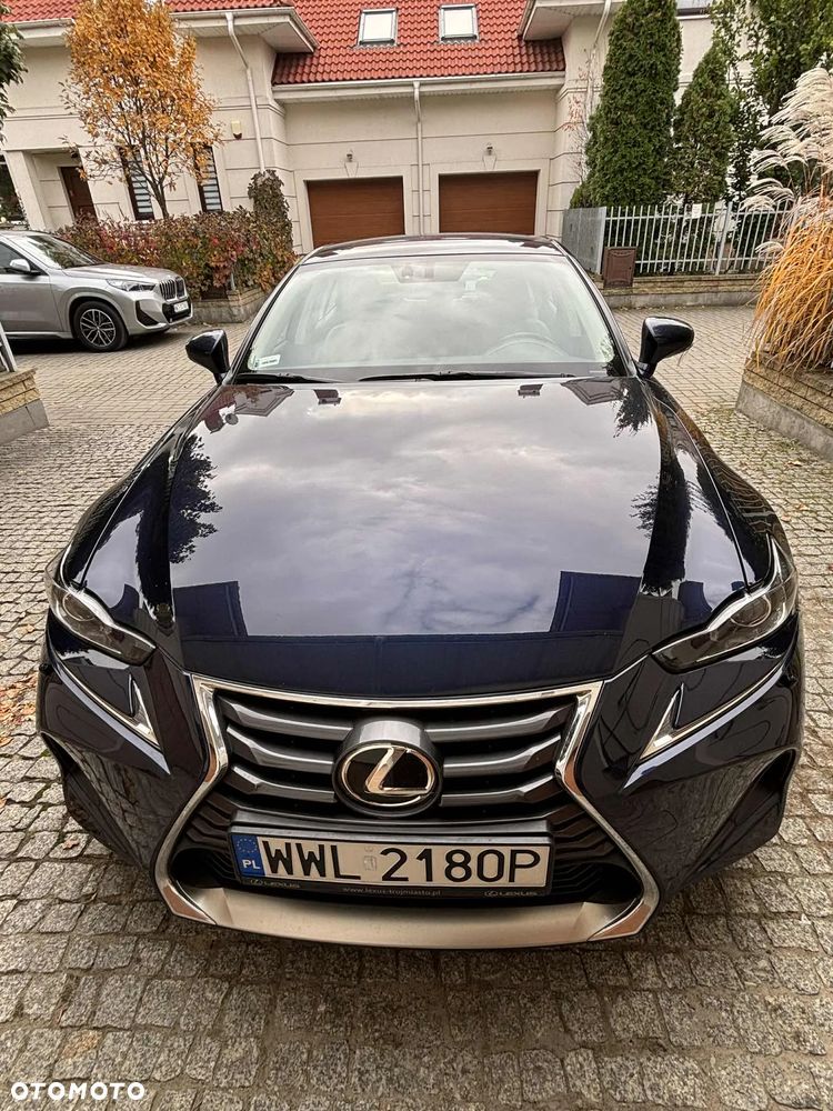 Lexus IS - 1