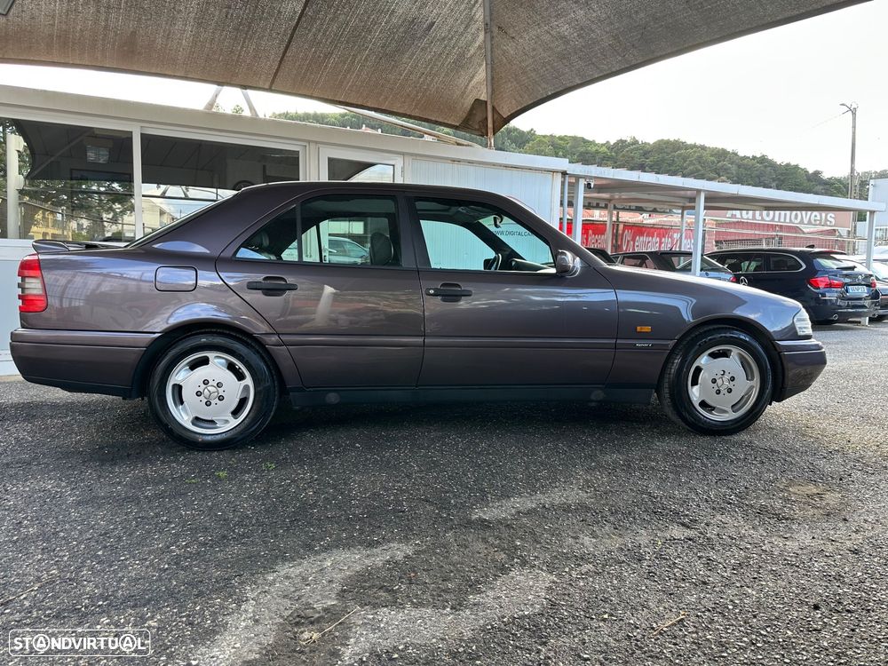 Mercedes-Benz C 180 Sport - 9