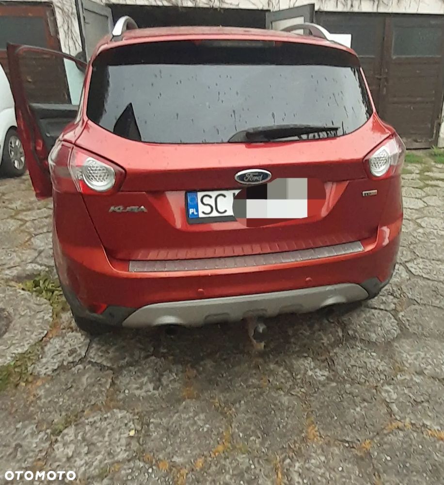 Ford Kuga 2.0 TDCi 2x4 Titanium - 6