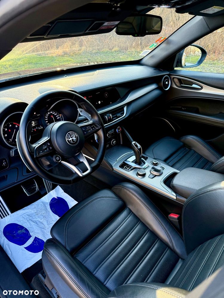 Alfa Romeo Stelvio - 20