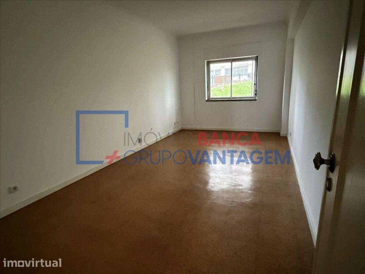 Apartamento T2 - Agualva - Cacém - Grande imagem: 2/15