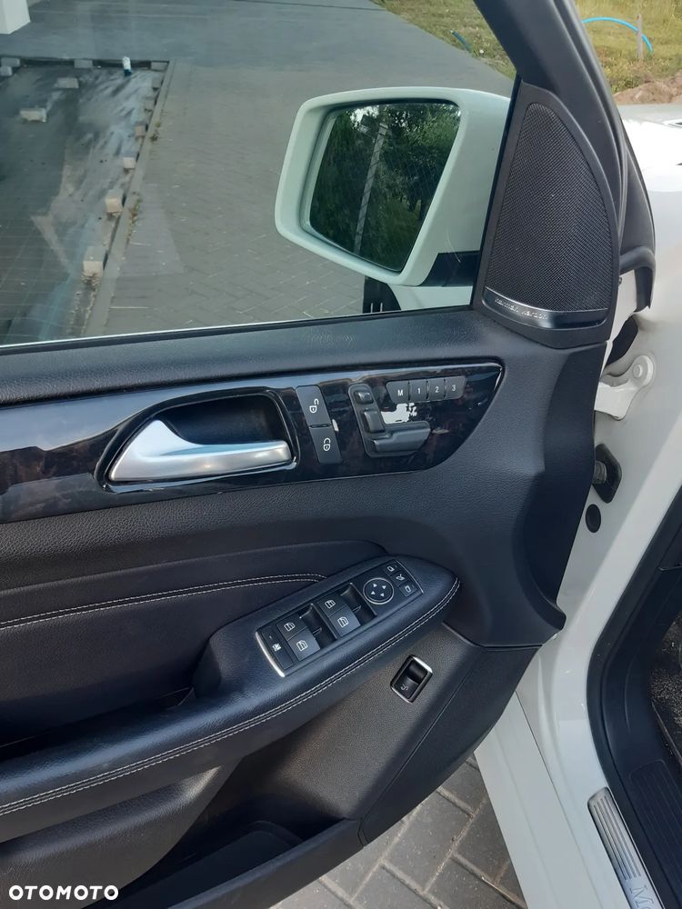 Mercedes-Benz ML 350 BlueEff 4-Matic - 11