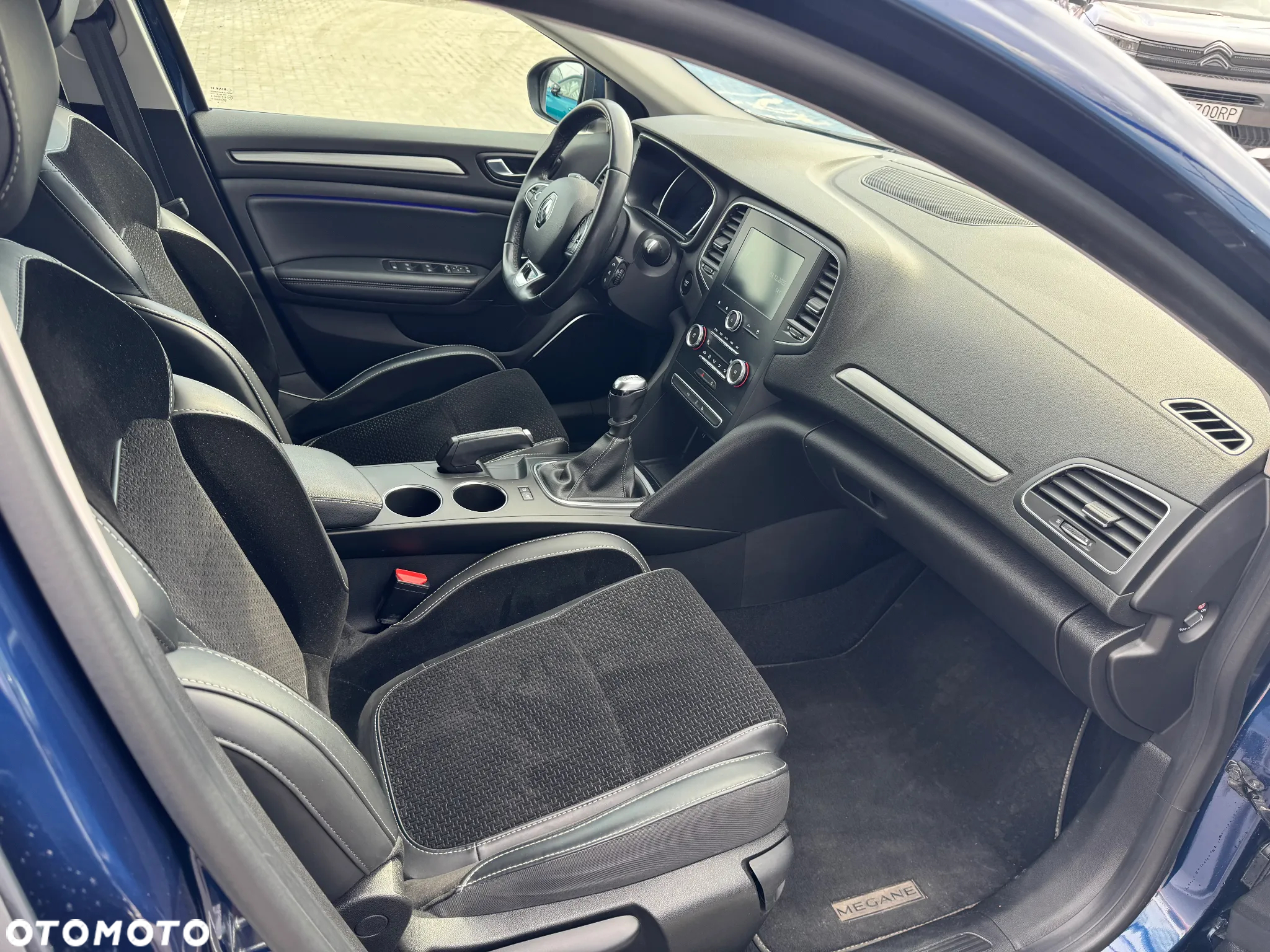 Renault Megane 1.5 Blue dCi Intens - 6