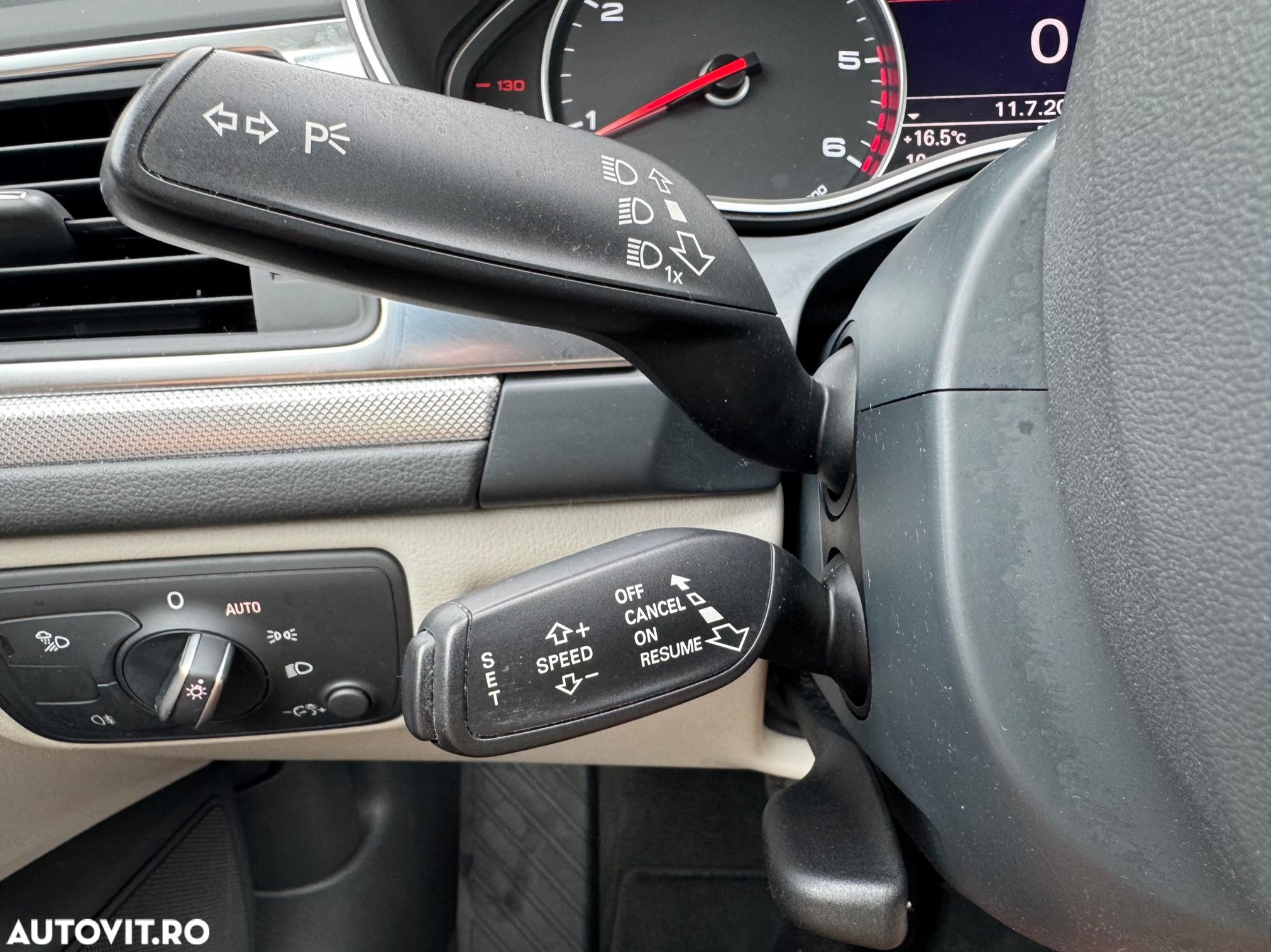 Audi A6 Avant 2.0 TDI Ultra S tronic - 29