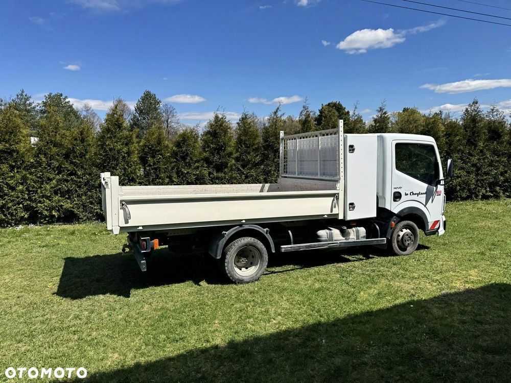 Renault Maxity - 18