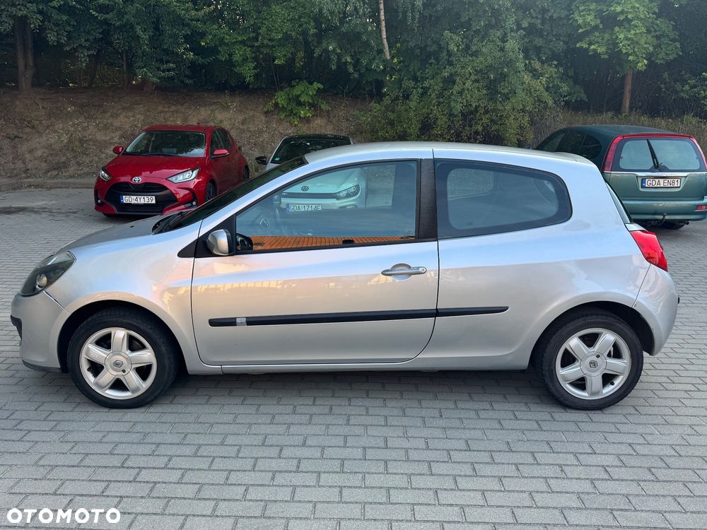 Renault Clio 1.6 16V Extreme - 4