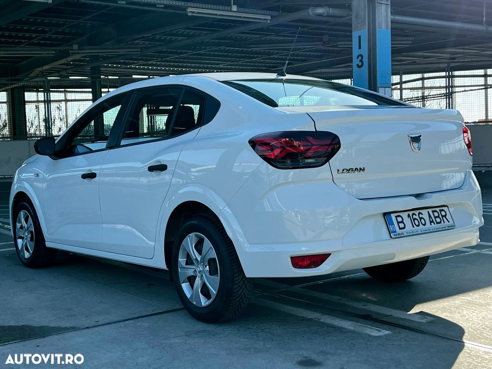 Dacia Logan TCe 90 Essential - 4