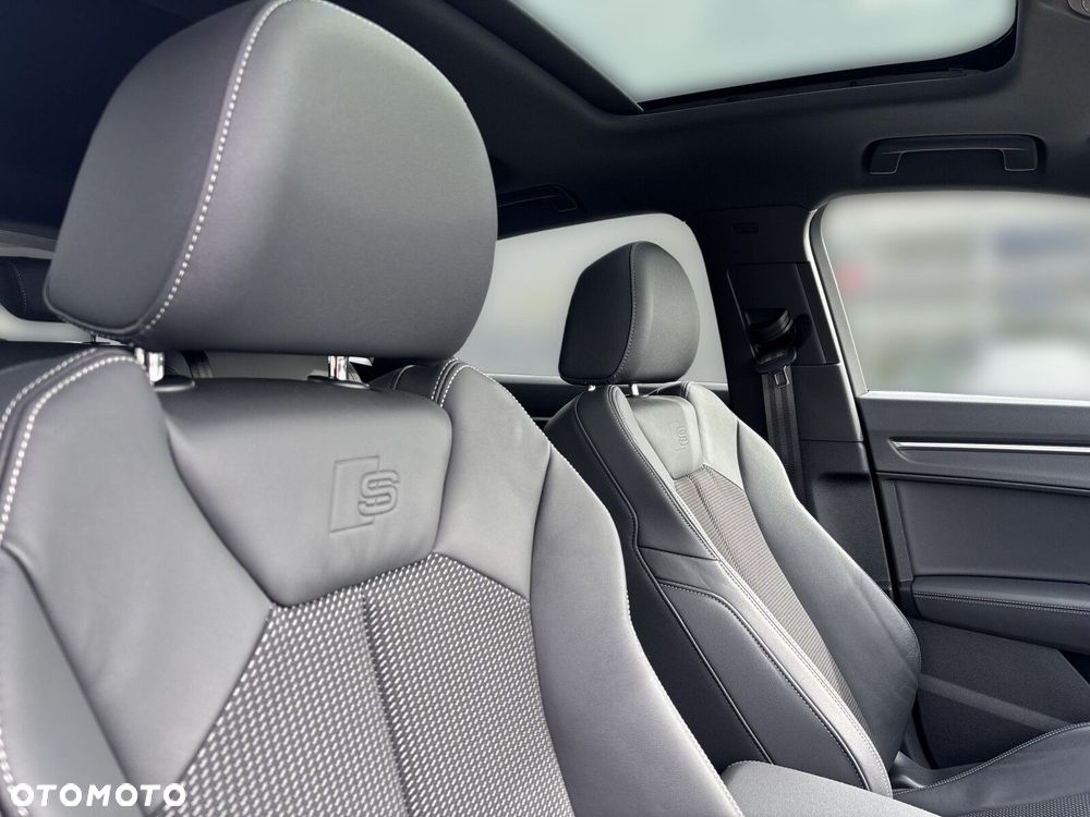 Audi Q3 35 TFSI mHEV S-Line S tronic - 16