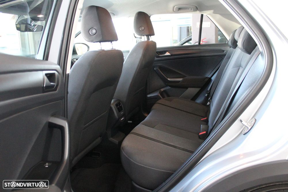 VW T-Roc 1.0 TSI Urban - 25
