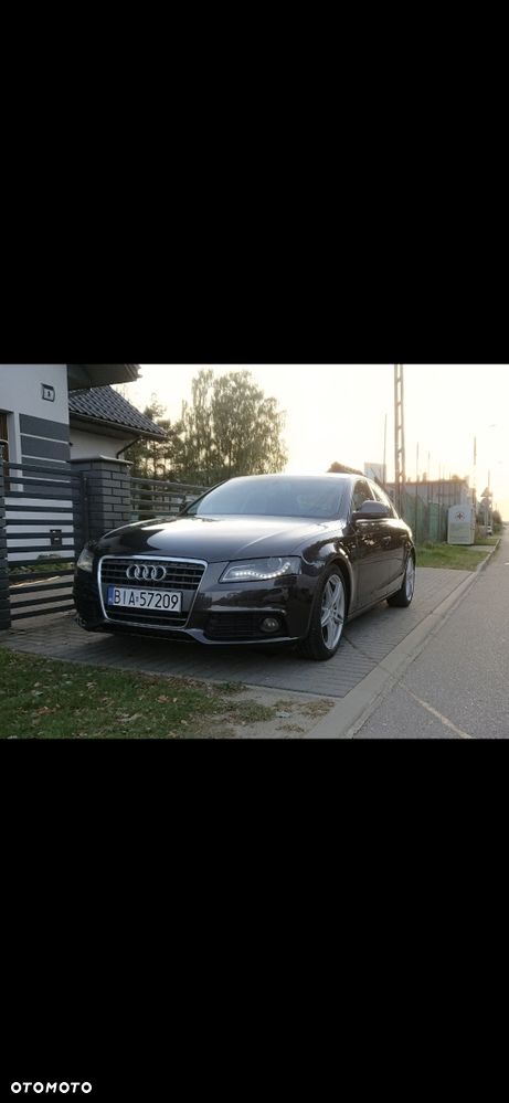 Audi A4 Limousine - 1
