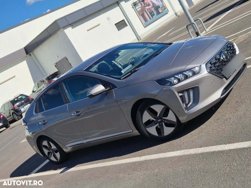 Hyundai IONIQ - 1