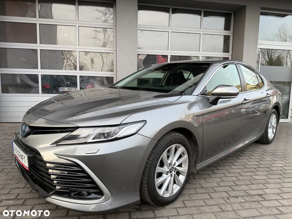 Toyota Camry 2.5 Hybrid Comfort CVT - 25