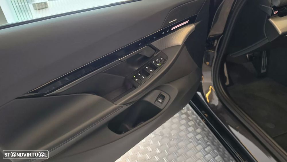 BMW 520 d Pack Desportivo M - 34