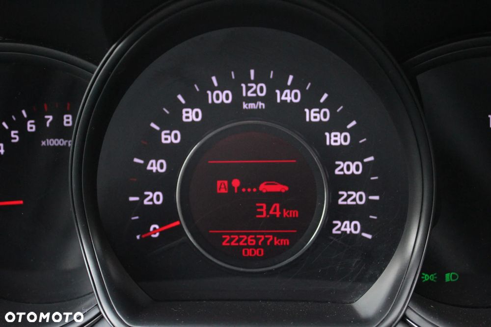 Kia Ceed 1.6 GDI Dream-Team Edition - 26