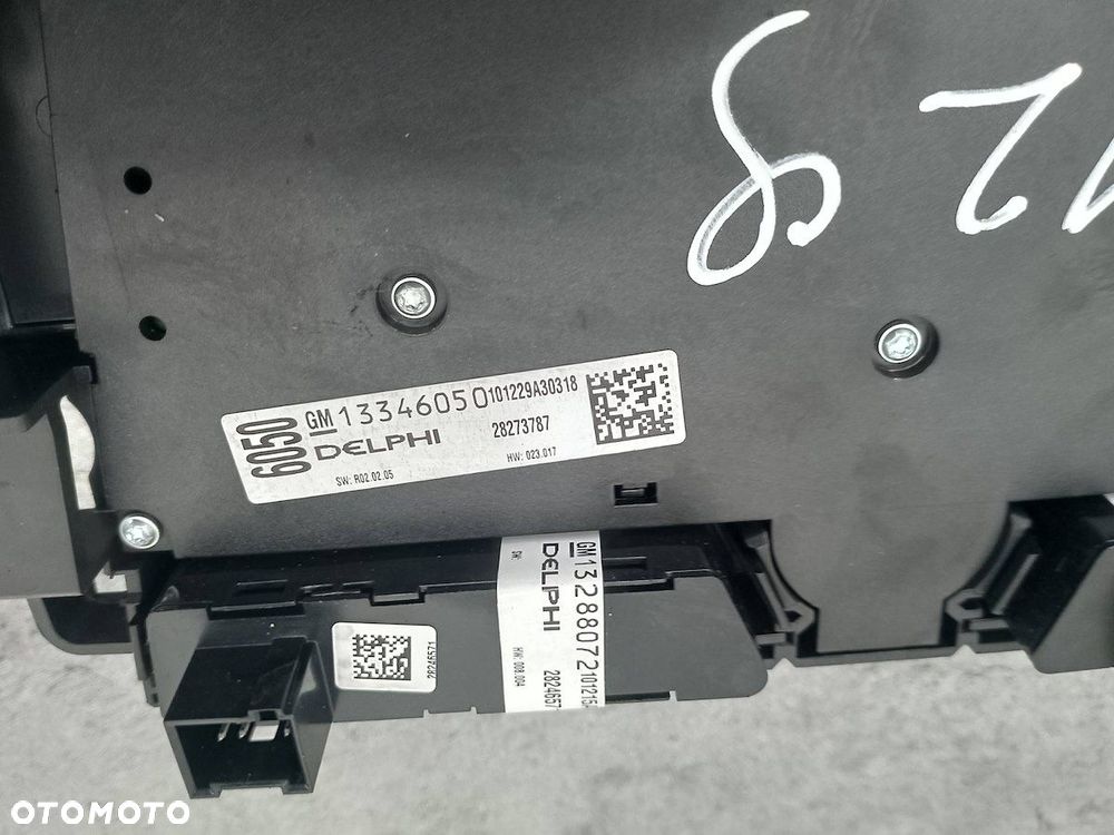RADIO FABRYCZNE OPEL ASTRA J 20983513  13346050   13267984 - 11