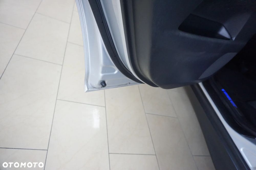 Lexus RX 400h (hybrid) - 21