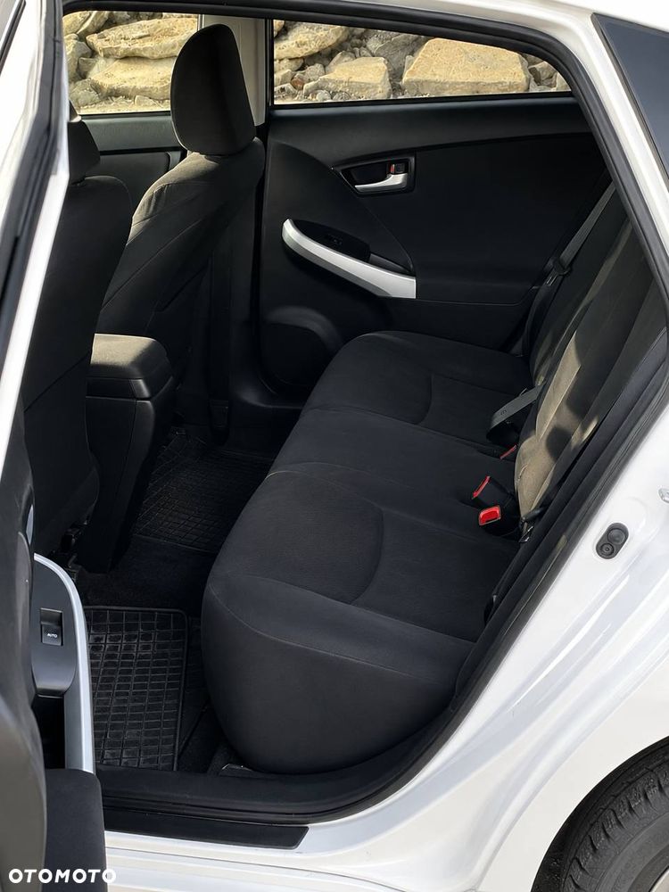 Toyota Prius 1.5 VVT-i Sol - 3