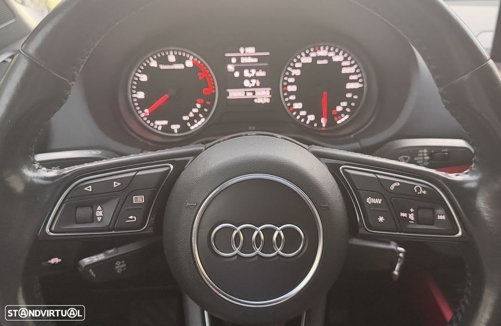 Audi Q2 - 13