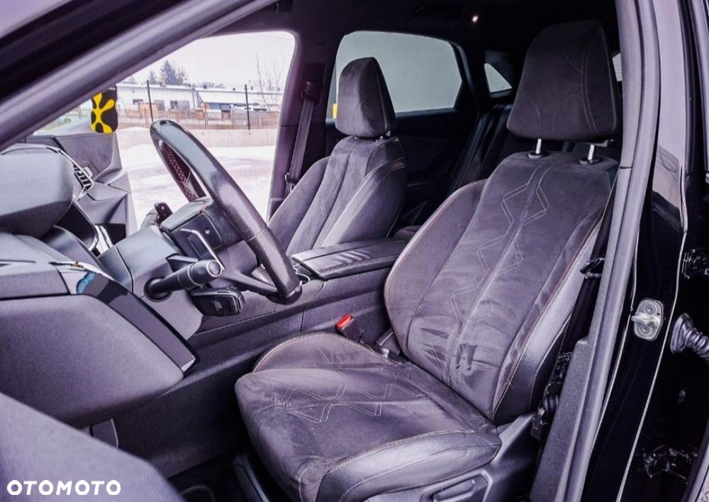 DS Automobiles DS 7 Crossback - 12