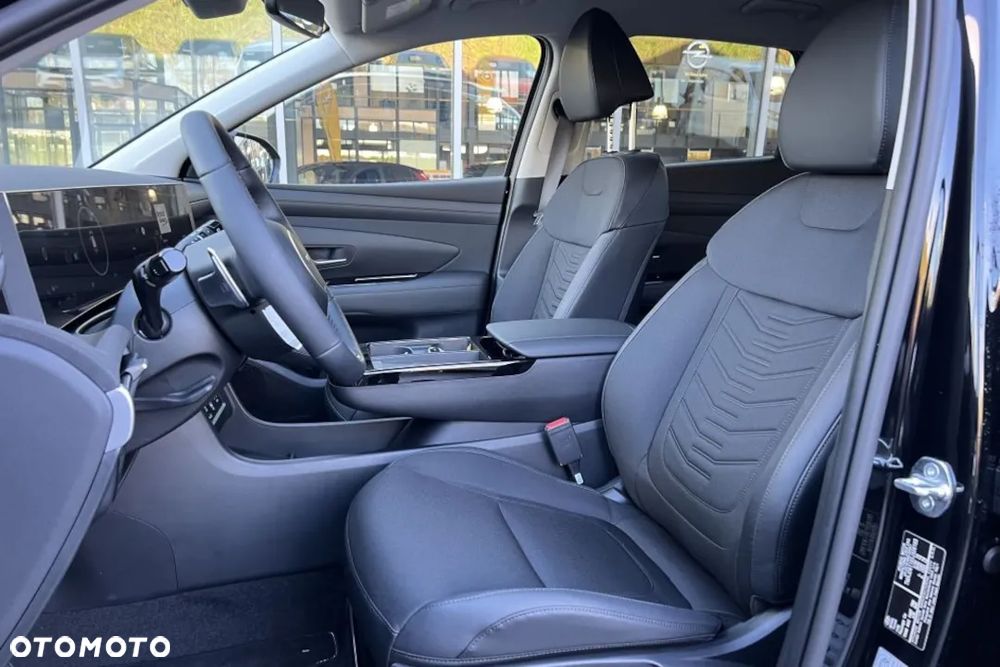Hyundai Tucson 1.6 T-GDi HEV Executive 2WD - 11