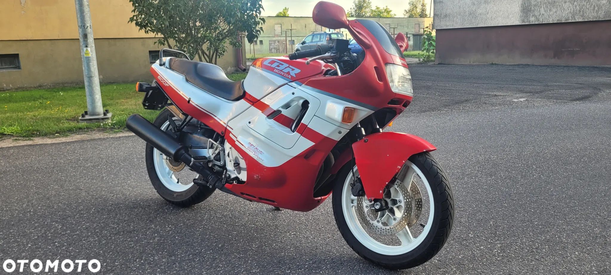 Honda CBR - 1