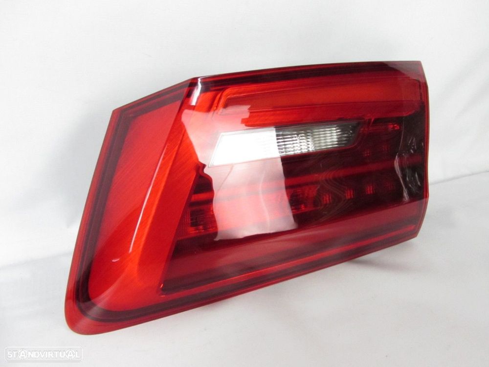 Farolim da Mala Direito Seminovo/ Original BMW 5 (G30, F90) 63217376474 - 3