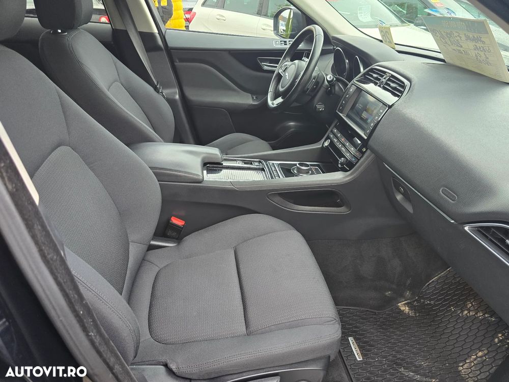 Jaguar F-Pace 20d AWD Prestige - 8