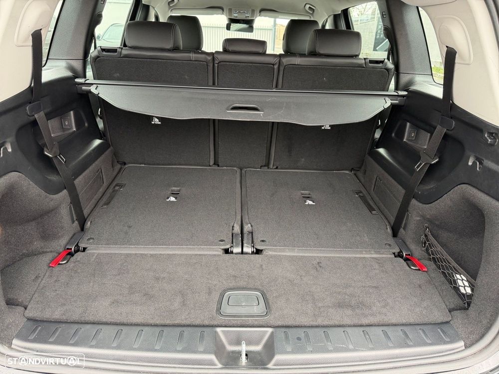 Mercedes-Benz GLB 180 d Progressive - 11