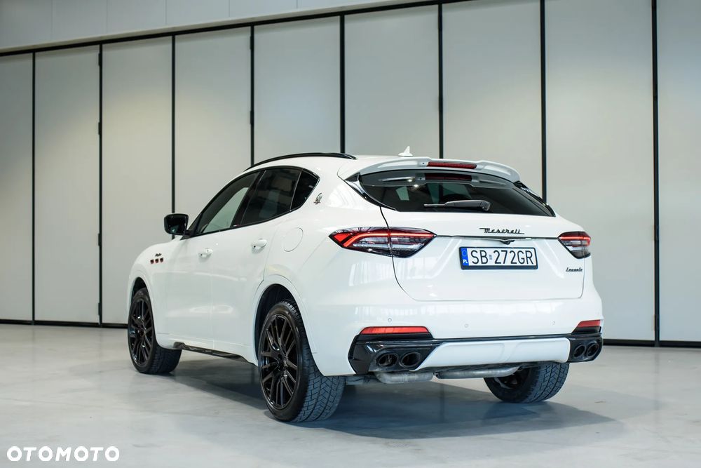Maserati Levante Trofeo Q4 - 4