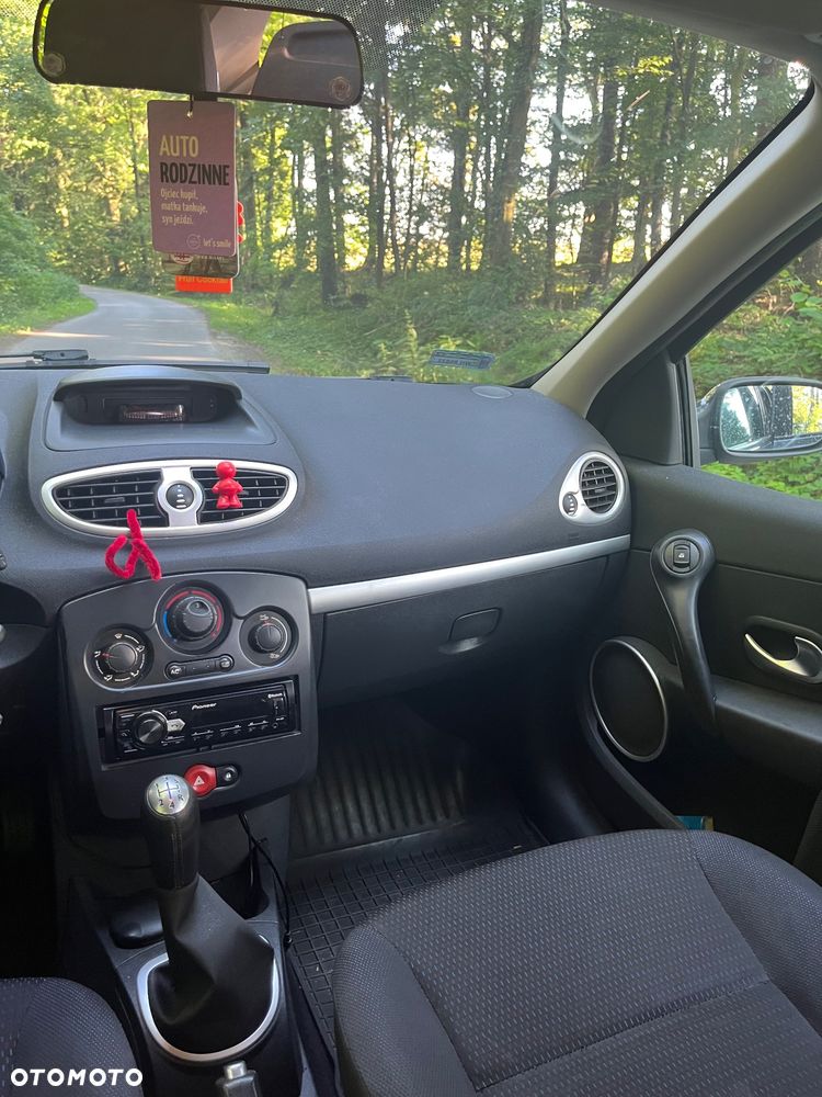 Renault Clio - 5