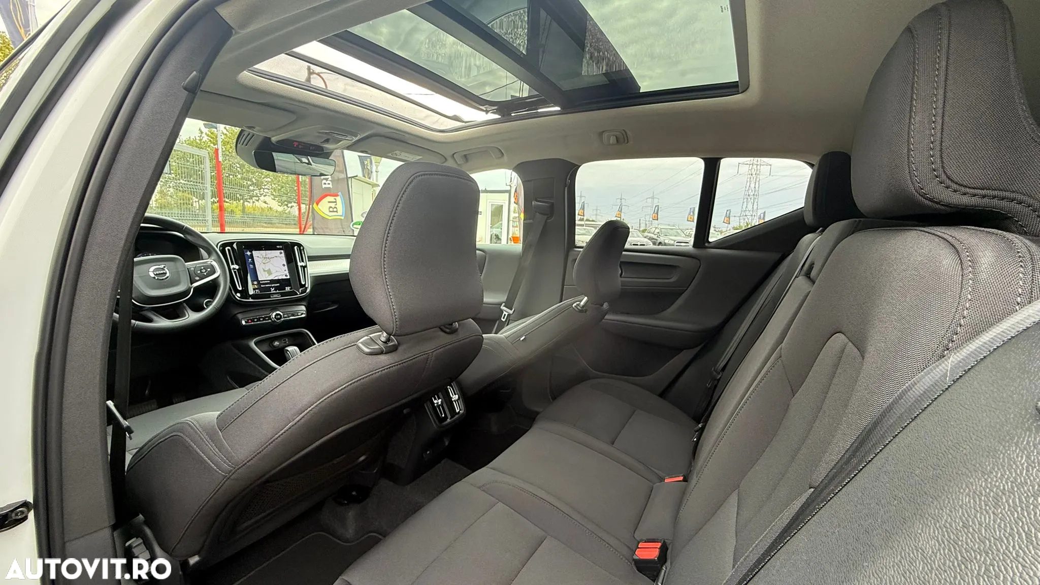 Volvo XC 40 T2 AT8 Momentum - 16