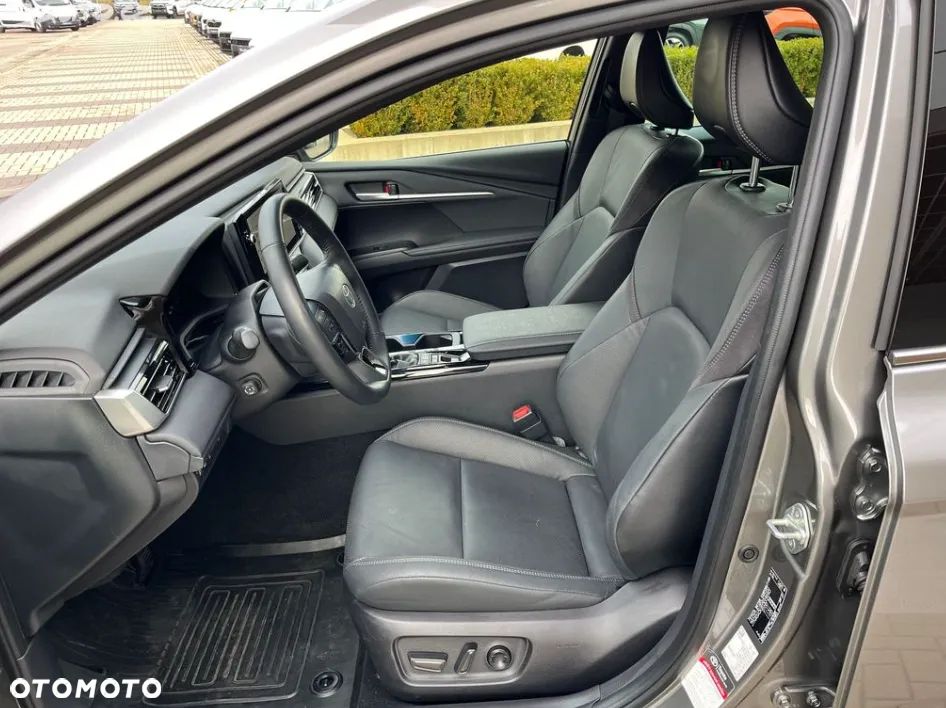 Toyota Camry 2.5 Hybrid Dynamic Force Executive e-CVT - 5