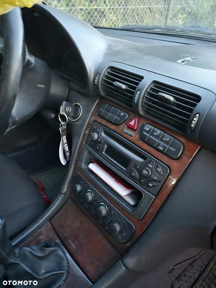 Mercedes-Benz Klasa C 220 T CDI Elegance - 5