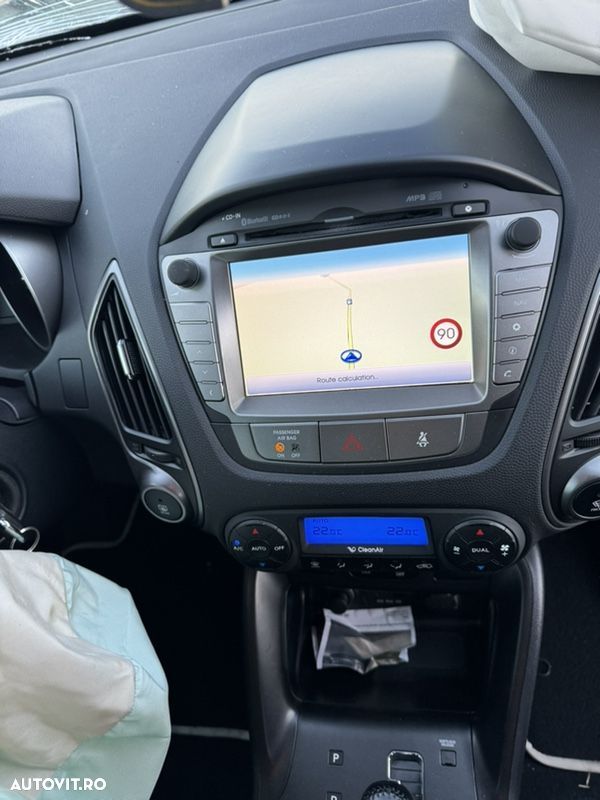 dezmembrez dezmembrări Hyundai iX35 2014 20 diesel 135 kw D4HA 160 mi km cutie automata 4x4 interior piele  gps navigație - 12