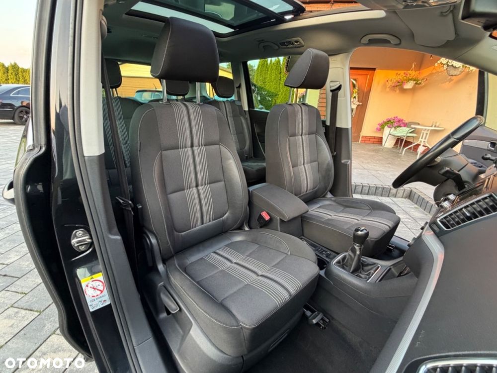 Volkswagen Sharan - 13