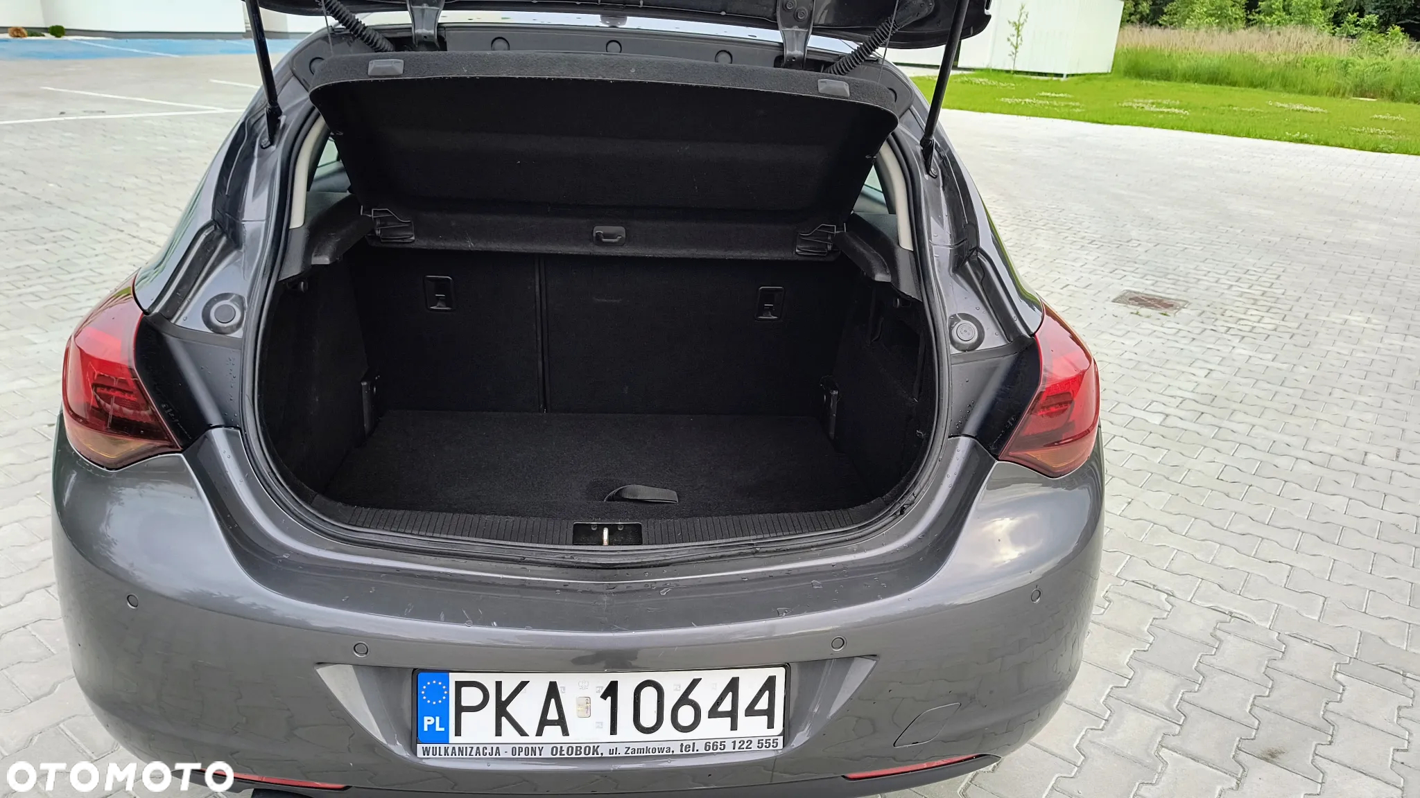 Opel Astra IV 2.0 CDTI Cosmo - 12