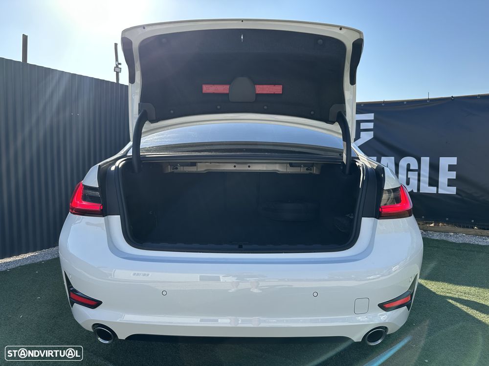 BMW 330 e Aut. Sport Line - 53