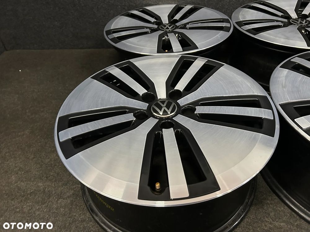 Alufelgi VW Passat B8 GTE, B7, Tiguan, Sharan, Touran, T-Roc 17 cali 5x112 4szt. Ładne! - 8