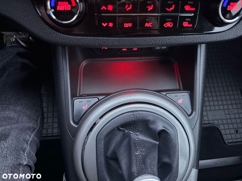 Kia Sportage 1.6 GDI Business Line L 2WD - 30