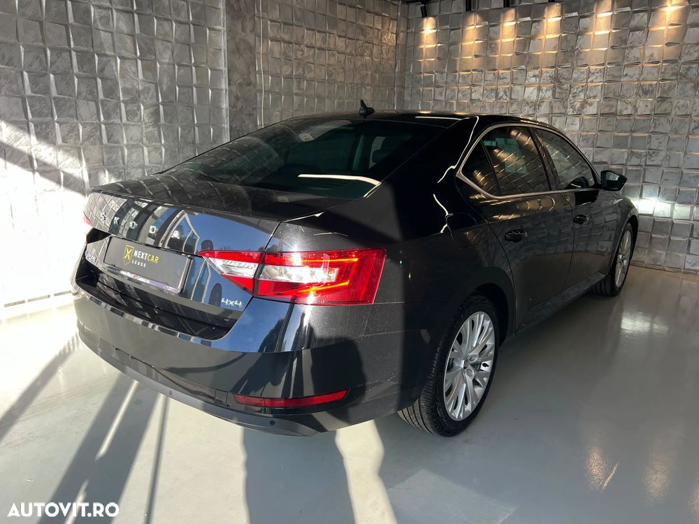 Skoda Superb 2.0 TDI 4X4 DSG Style - 5