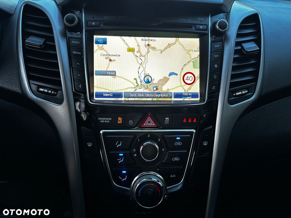 Hyundai i30 1.4 Premium - 10