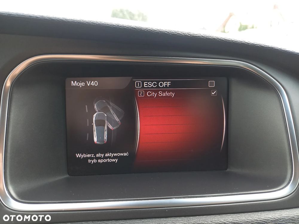 Volvo V40 D2 Momentum - 29