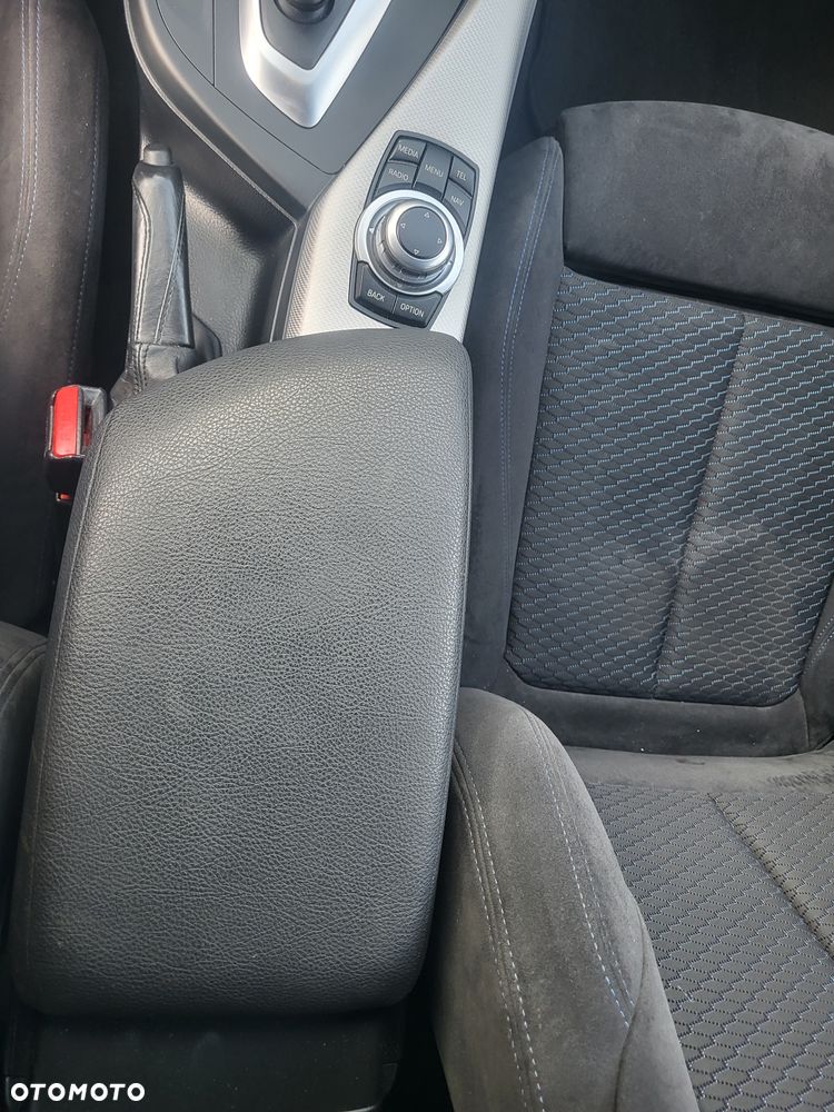 BMW Seria 1 118d - 26